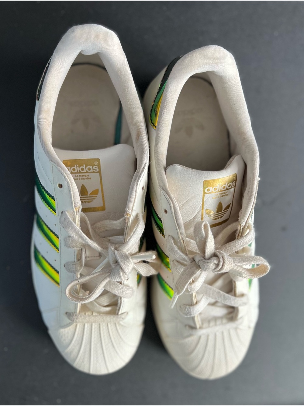 adidas Superstar Holographic Size: US 6.5 / UK 6  runs small Fits 7.5 Women